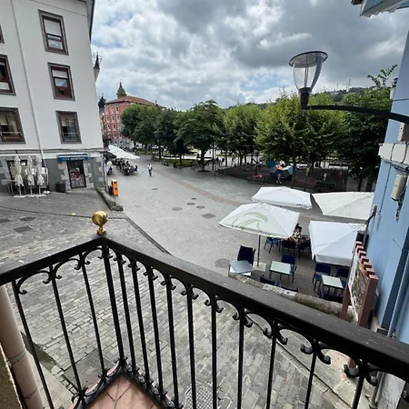 Lamerako Leihoa * Бермео